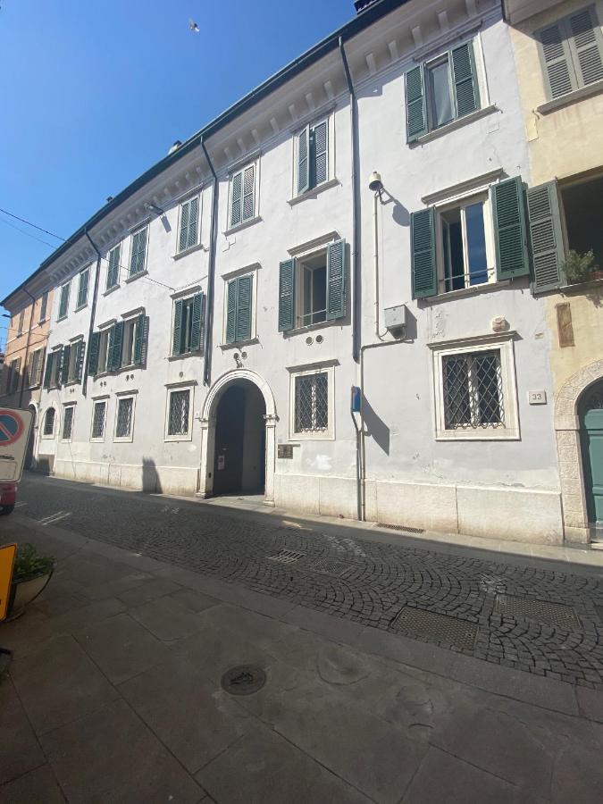 Intero Appartamento. San Giovanni Uno Brescia Exteriér fotografie